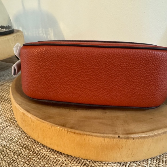 KATE SPADE NEW YORK Crossbody Brown Knott NEW with TAGS in Autumn Oak - Picture 13 of 15